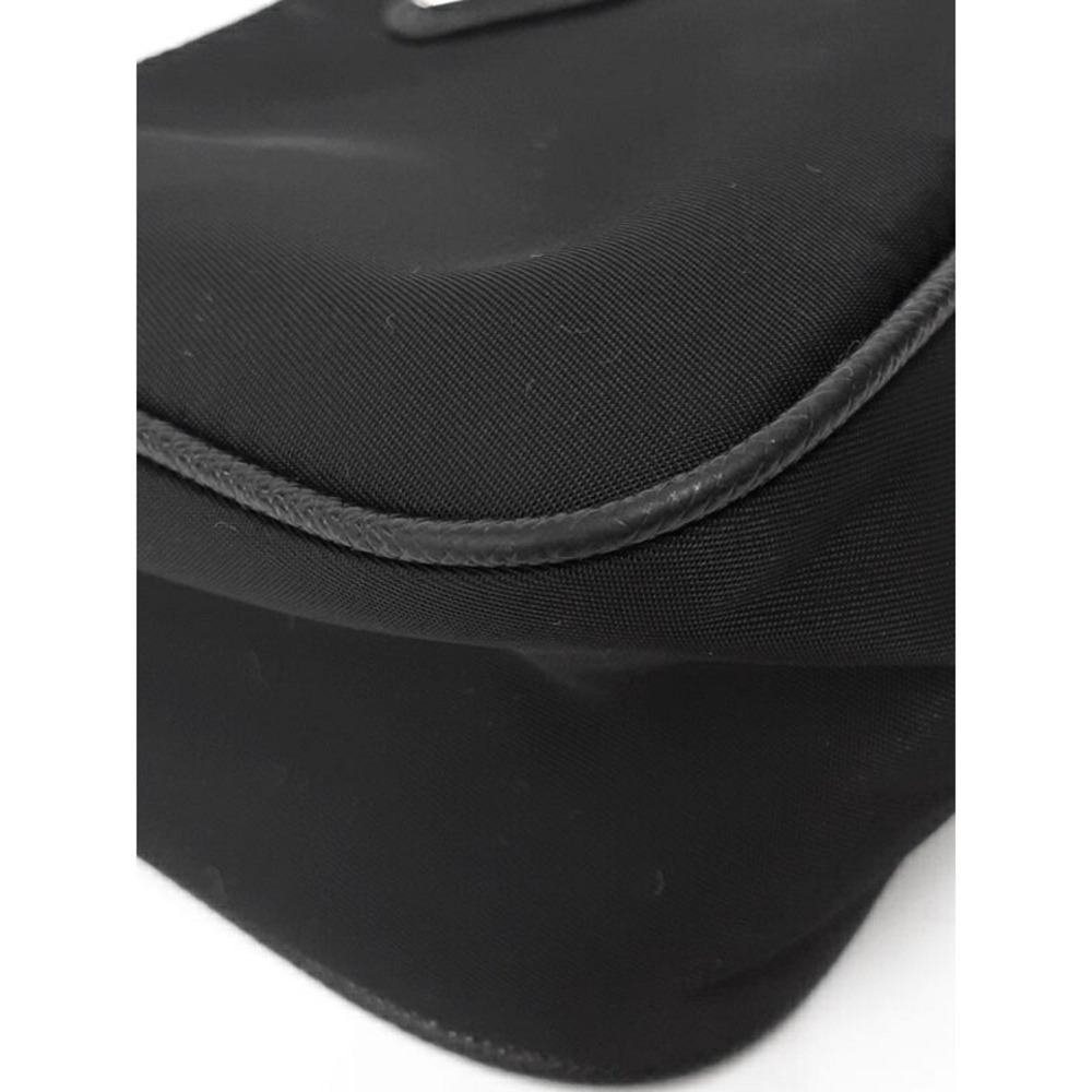 Prada ReEdition 2005 Saffiano Leather Chain Shoulder Bag Black - Picture 4 of 9